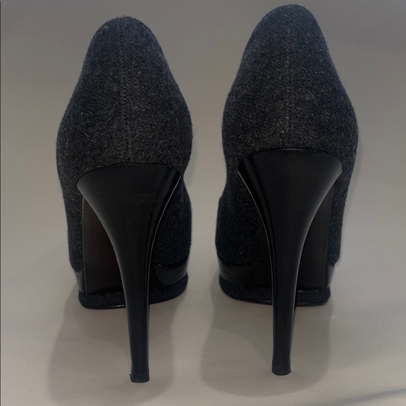 EUC STUART WEITZMAN Wool Platform Pumps - Picture 14 of 15